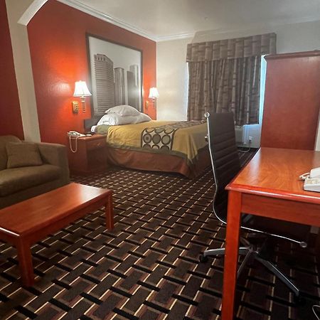 Super 8 By Wyndham Brookshire Tx Hotel Eksteriør billede
