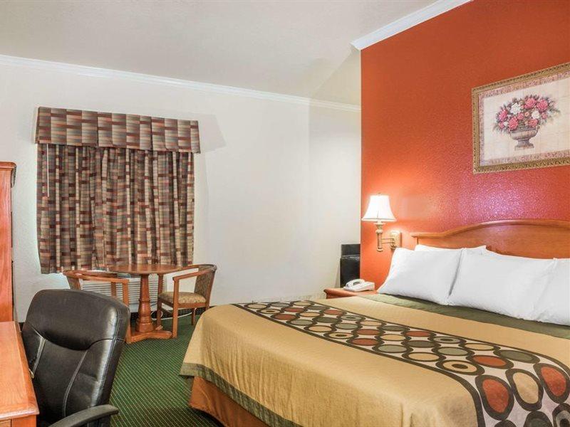 Super 8 By Wyndham Brookshire Tx Hotel Eksteriør billede